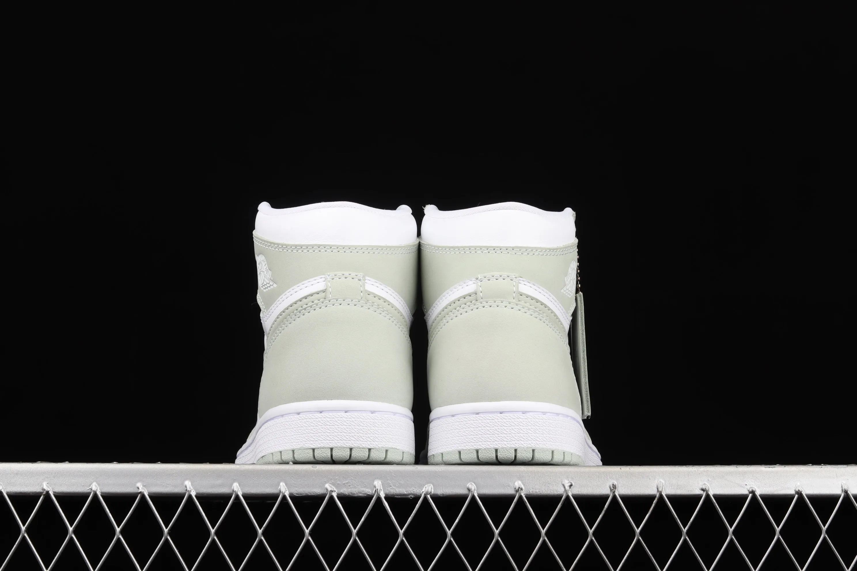All categories Air Jordan Jordan series basketball shoes Air Jordan 1 High pure original version Air Jordan 1 Retro Hi AJ1 Joe 1 high top aqua blue CD0461-002